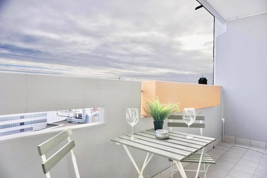 Neu Modernes Apartment In Top Lage, Free Parking Max 1,65M Hoehe Und 1,8M Breite Карлсруэ Экстерьер фото