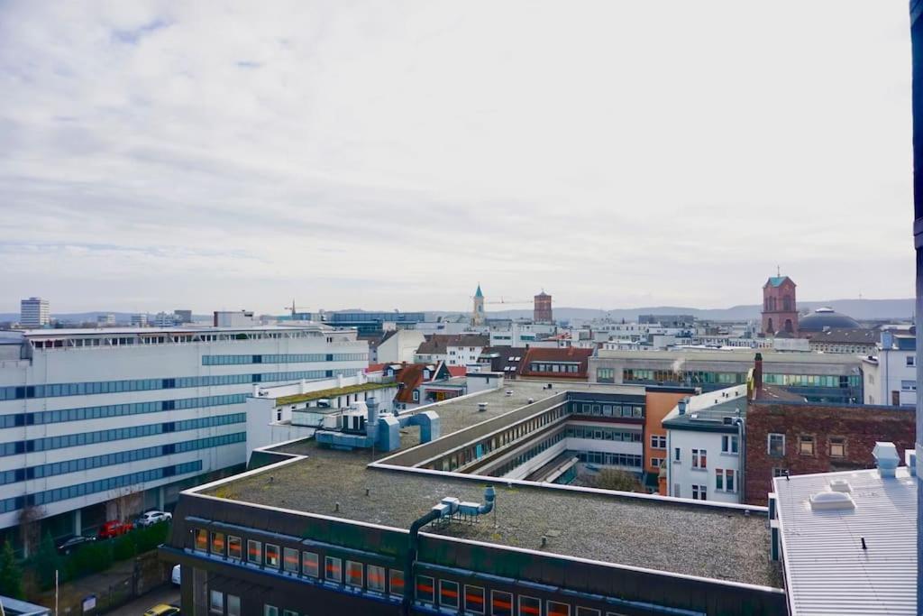 Neu Modernes Apartment In Top Lage, Free Parking Max 1,65M Hoehe Und 1,8M Breite Карлсруэ Экстерьер фото